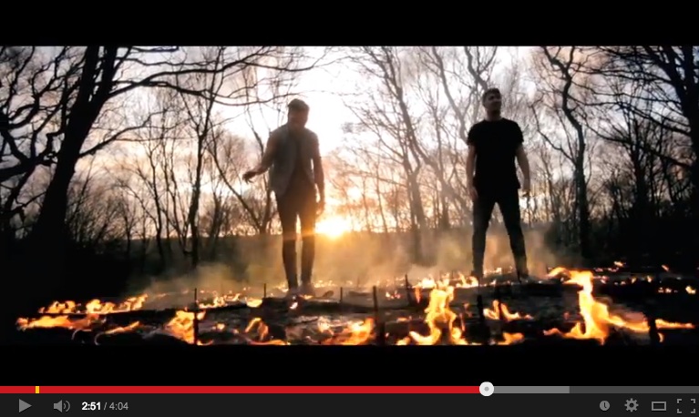 bury tomorrow video 2v